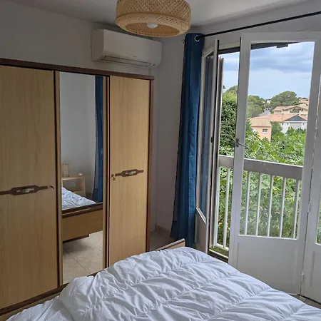 Superbe T2 A 3mn A Pied De La De Cap Long Apartament Saint-Raphaël