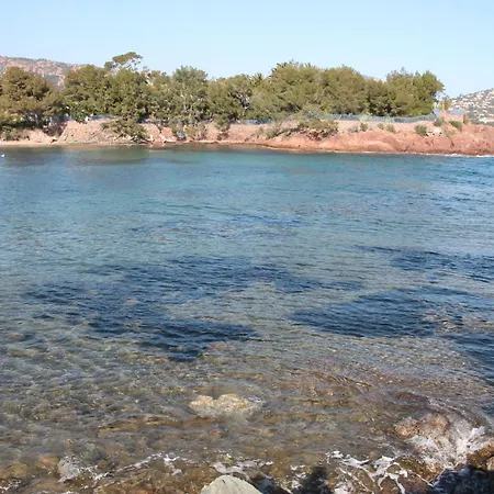 Superbe T2 A 3mn A Pied De La De Cap Long Apartament Saint-Raphaël